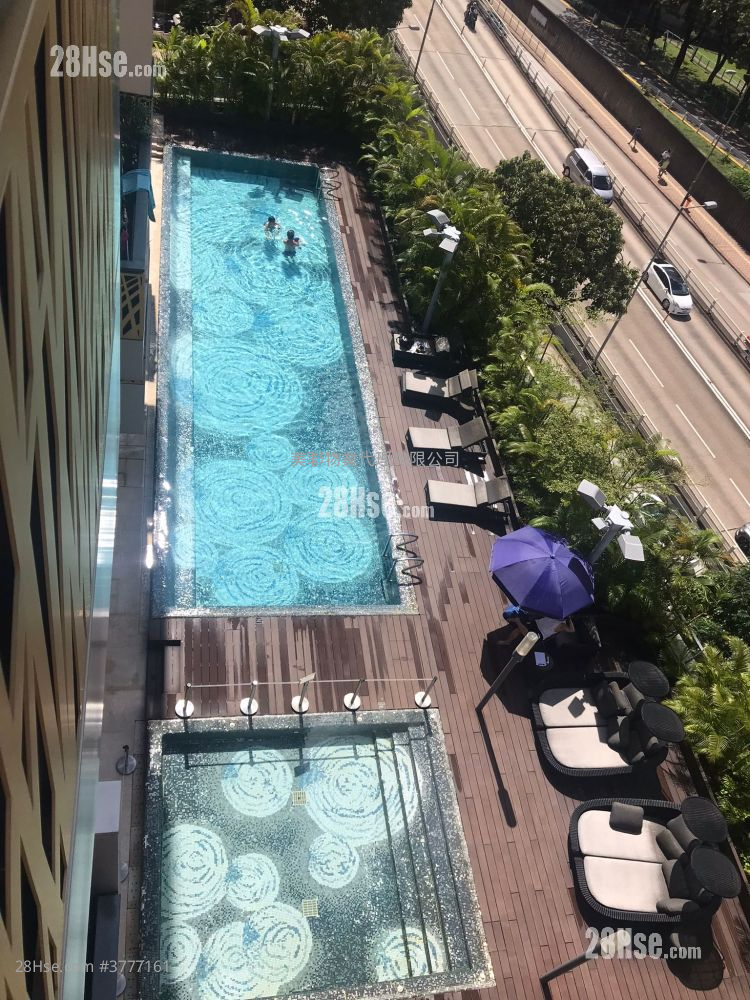 Dunbar Place 售盘 4 房 , 2 浴室 1,829 平方尺