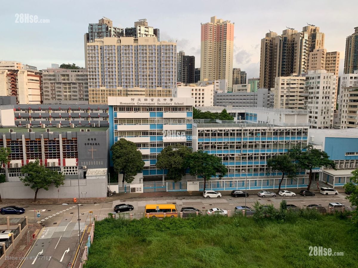 Dunbar Place 售盘 4 房 , 2 浴室 1,829 平方尺