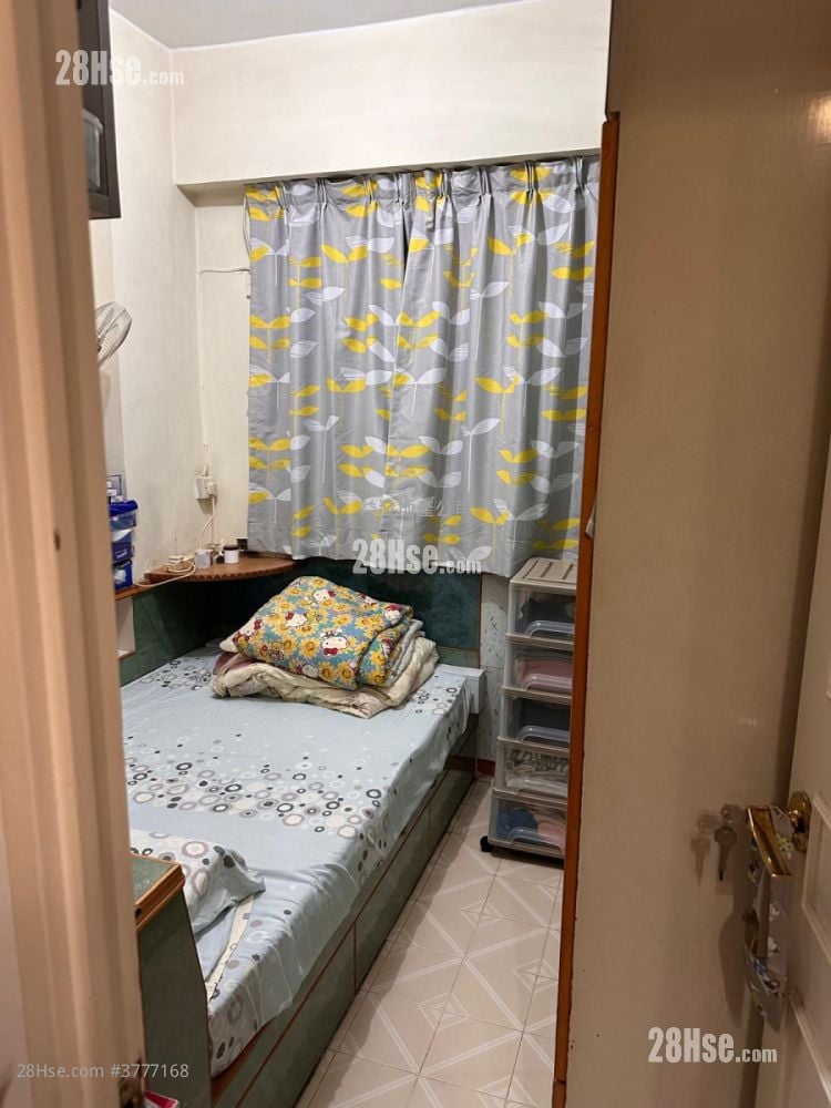 Fu Ho Building Sell 2 Bedrooms , 1 Bathroom 314 ft²