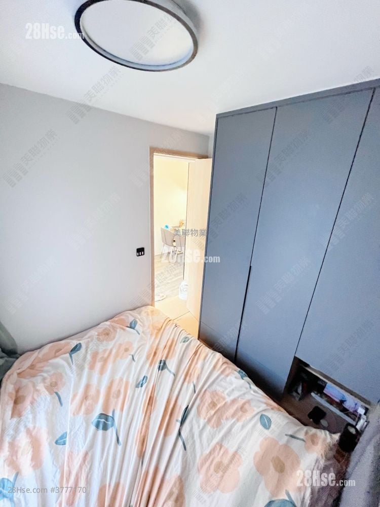 Shan Lai Court Sell 2 Bedrooms 448 ft²