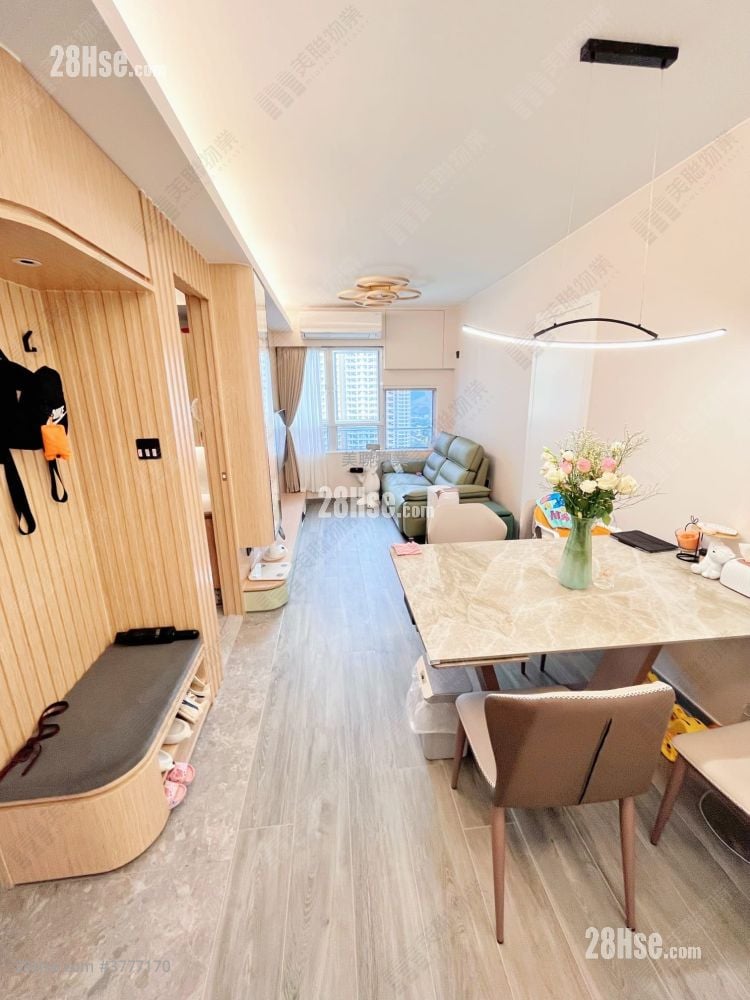 Shan Lai Court Sell 2 Bedrooms 448 ft²