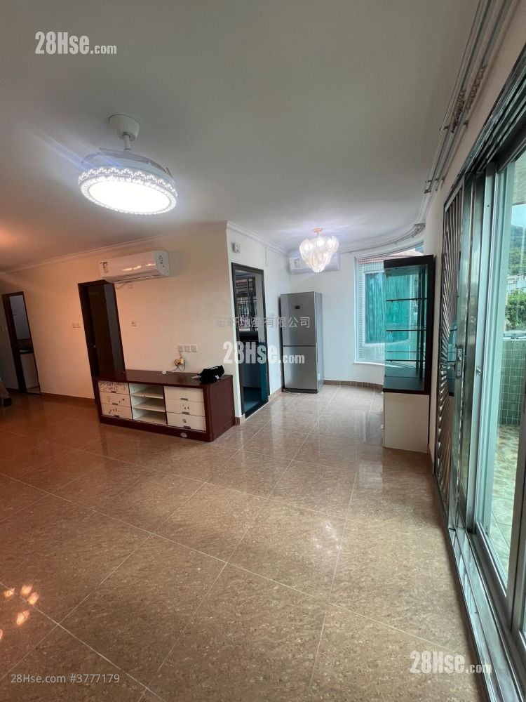 Village Sell 2 Bedrooms , 1 Bathroom 700 ft²