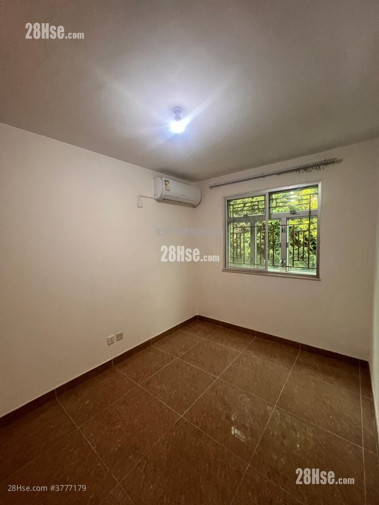 Village Sell 2 Bedrooms , 1 Bathroom 700 ft²
