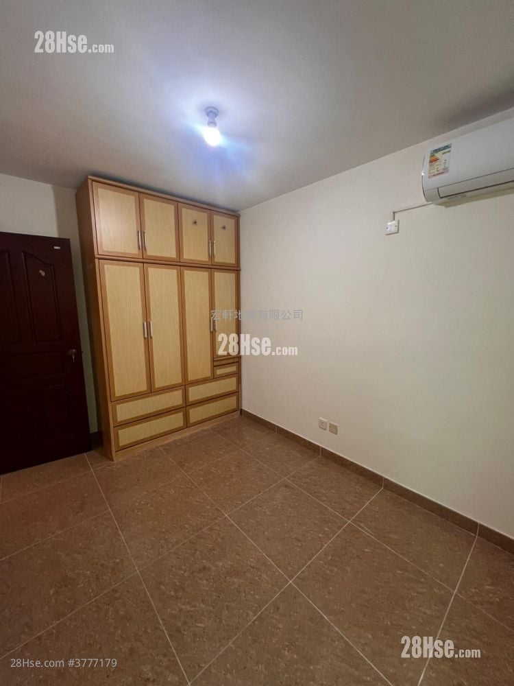 Village Sell 2 Bedrooms , 1 Bathroom 700 ft²