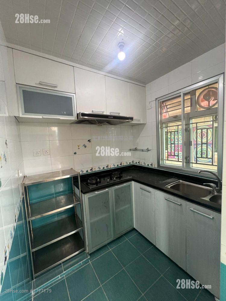 Village Sell 2 Bedrooms , 1 Bathroom 700 ft²