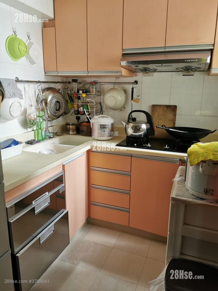 Belvedere Garden Sell 4 Bedrooms , 2 Bathrooms 742 ft²