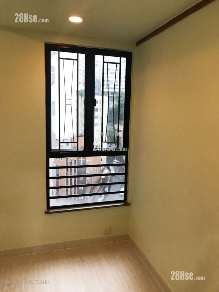 Panny Court Sell 3 Bedrooms 502 ft²