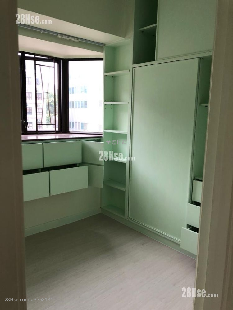 Panny Court Sell 3 Bedrooms 502 ft²