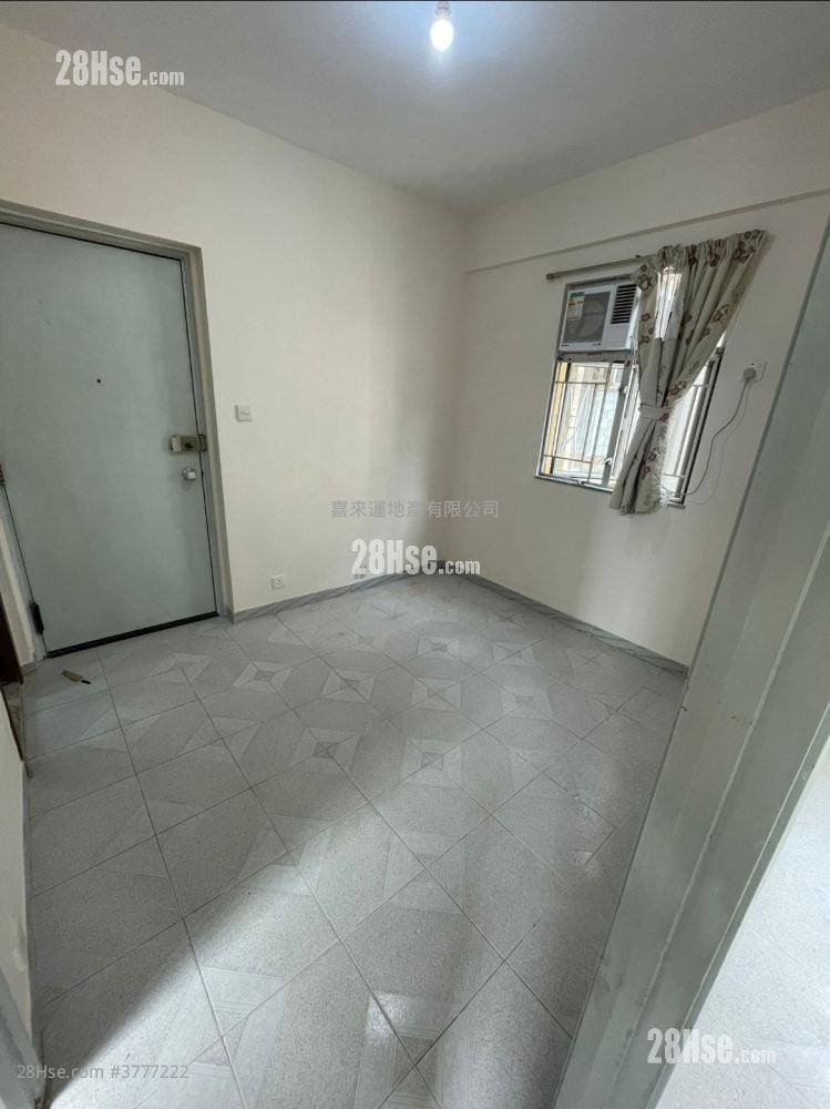 Fortuna Building Sell 2 Bedrooms , 1 Bathroom 255 ft²