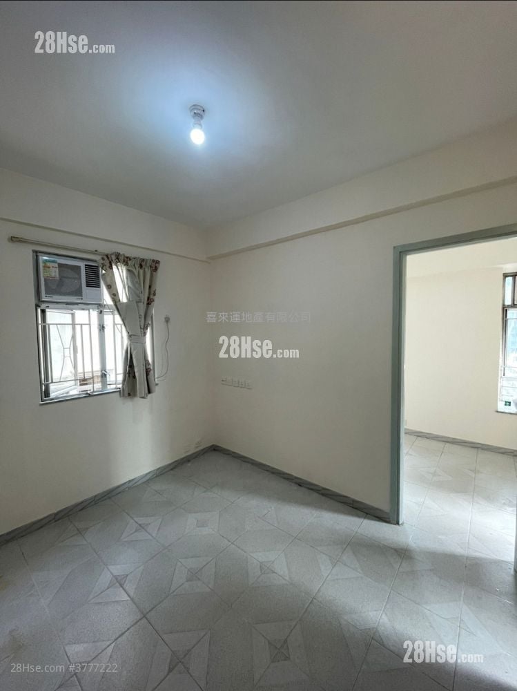 Fortuna Building Sell 2 Bedrooms , 1 Bathroom 255 ft²