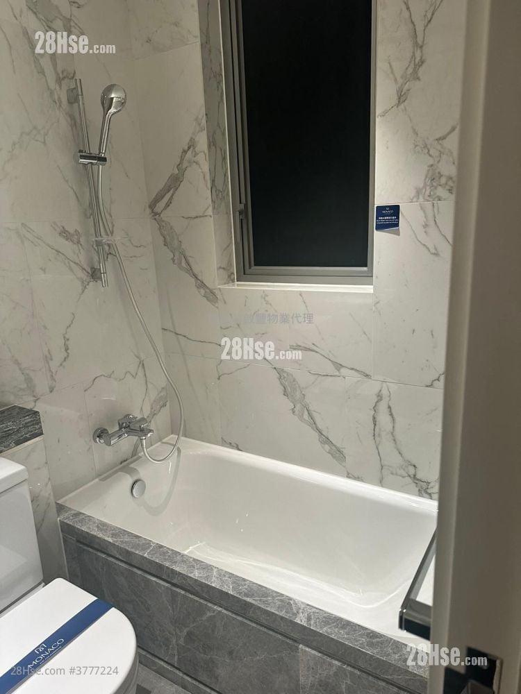 Monaco Sell Studio , 1 Bathroom 280 ft²