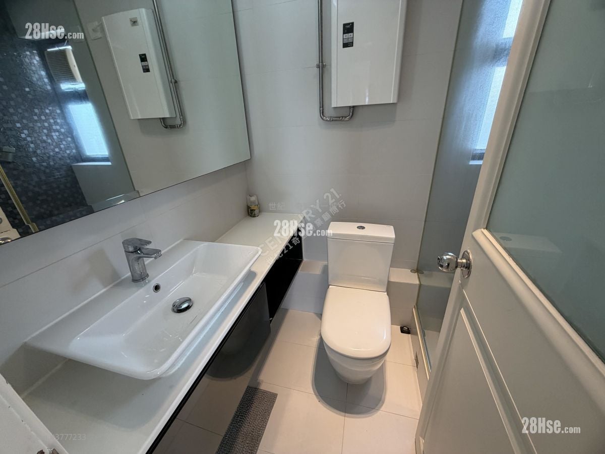 聚龙居 售盘 3 房 942 平方尺