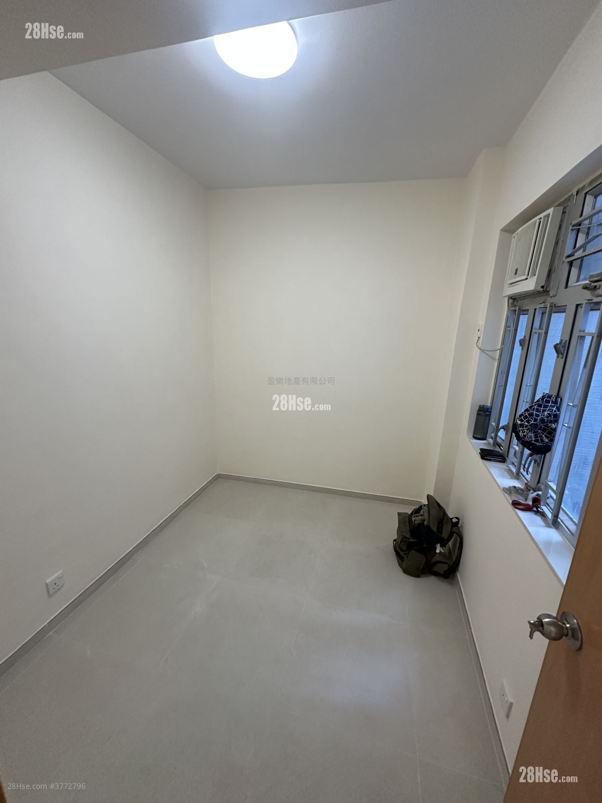 Pak Hoo Mansion Rental 2 Bedrooms , 1 Bathroom 389 ft²