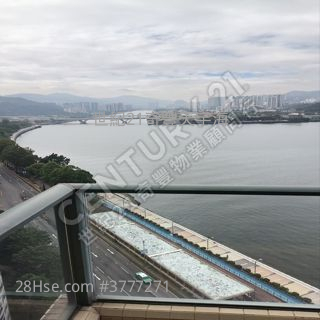 Eddie 梁生海典湾专门店有装修中高层带海景，步行可到 马铁站