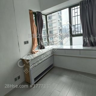 Eddie 梁生海典湾专门店有装修中高层带海景，步行可到 马铁站