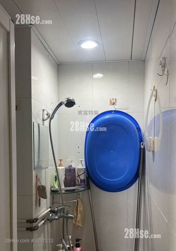 朗屏邨 售盘 2 房 , 1 浴室 381 平方尺