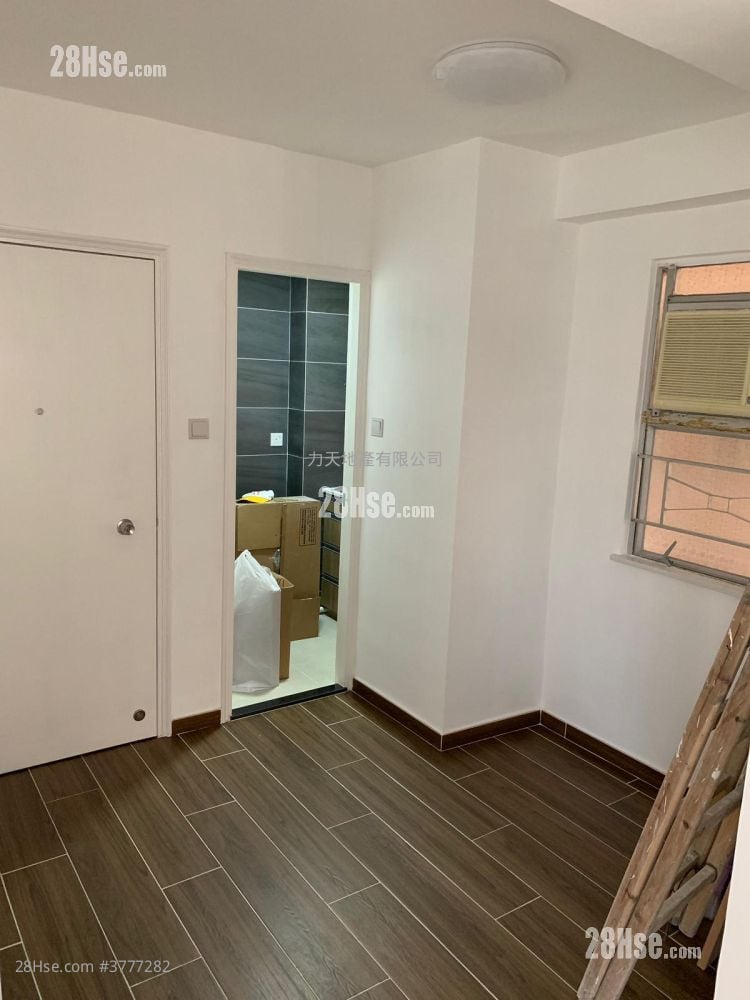 全辉中心 售盘 2 房 , 1 浴室 312 平方尺