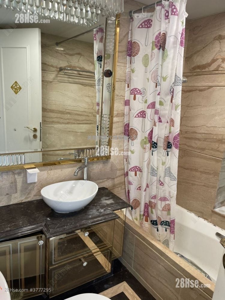 致蓝天 售盘 4 房 , 2 浴室 950 平方尺