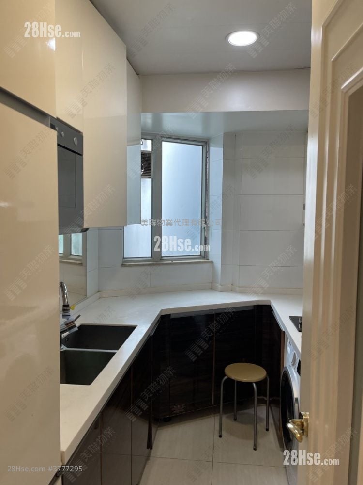 致蓝天 售盘 4 房 , 2 浴室 950 平方尺