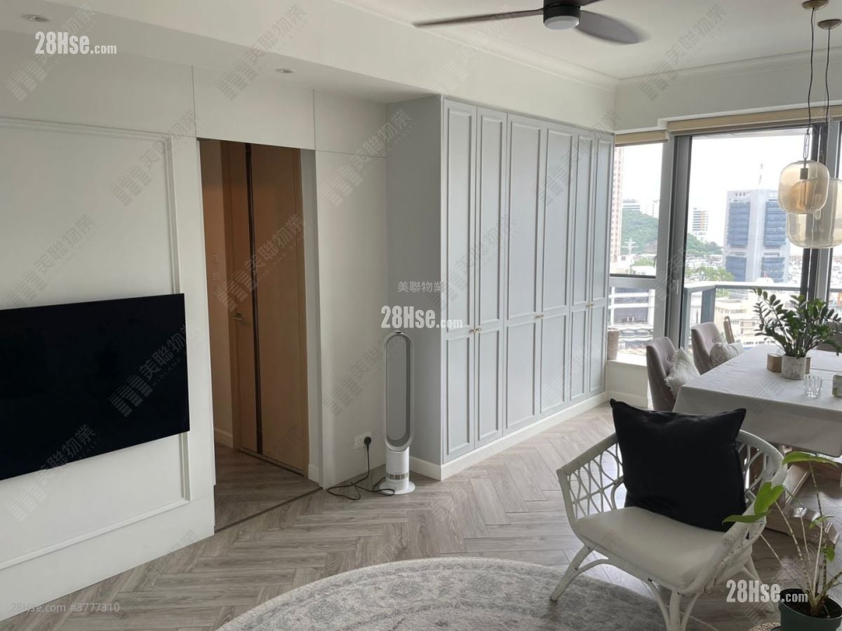 Marinella Sell 2 Bedrooms 915 ft²