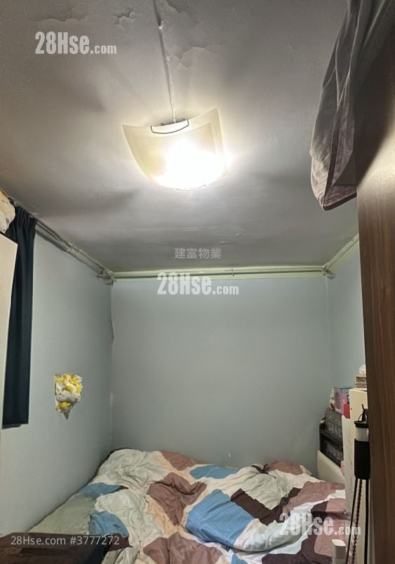 朗屏邨 售盘 2 房 , 1 浴室 381 平方尺