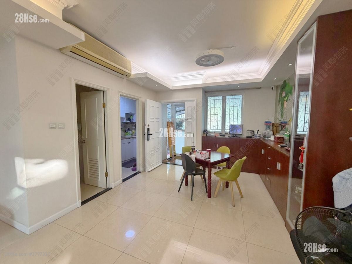 Seasons Villas Sell 3 Bedrooms , 3 Bathrooms 920 ft²