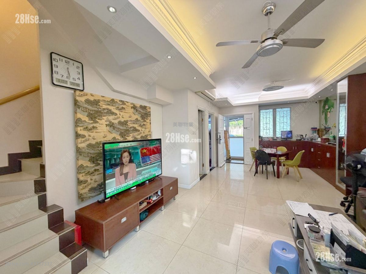 Seasons Villas Sell 3 Bedrooms , 3 Bathrooms 920 ft²