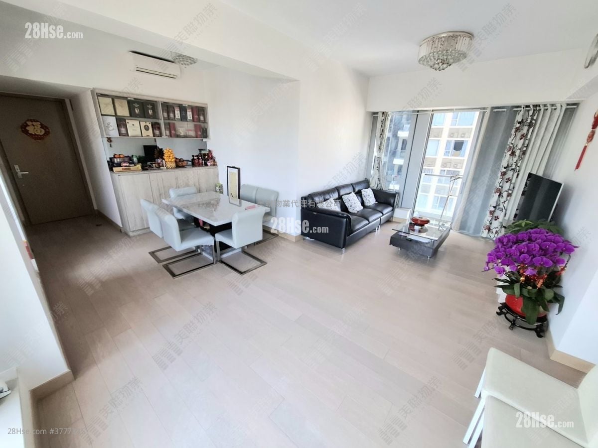 Peninsula East Sell 3 Bedrooms 959 ft²