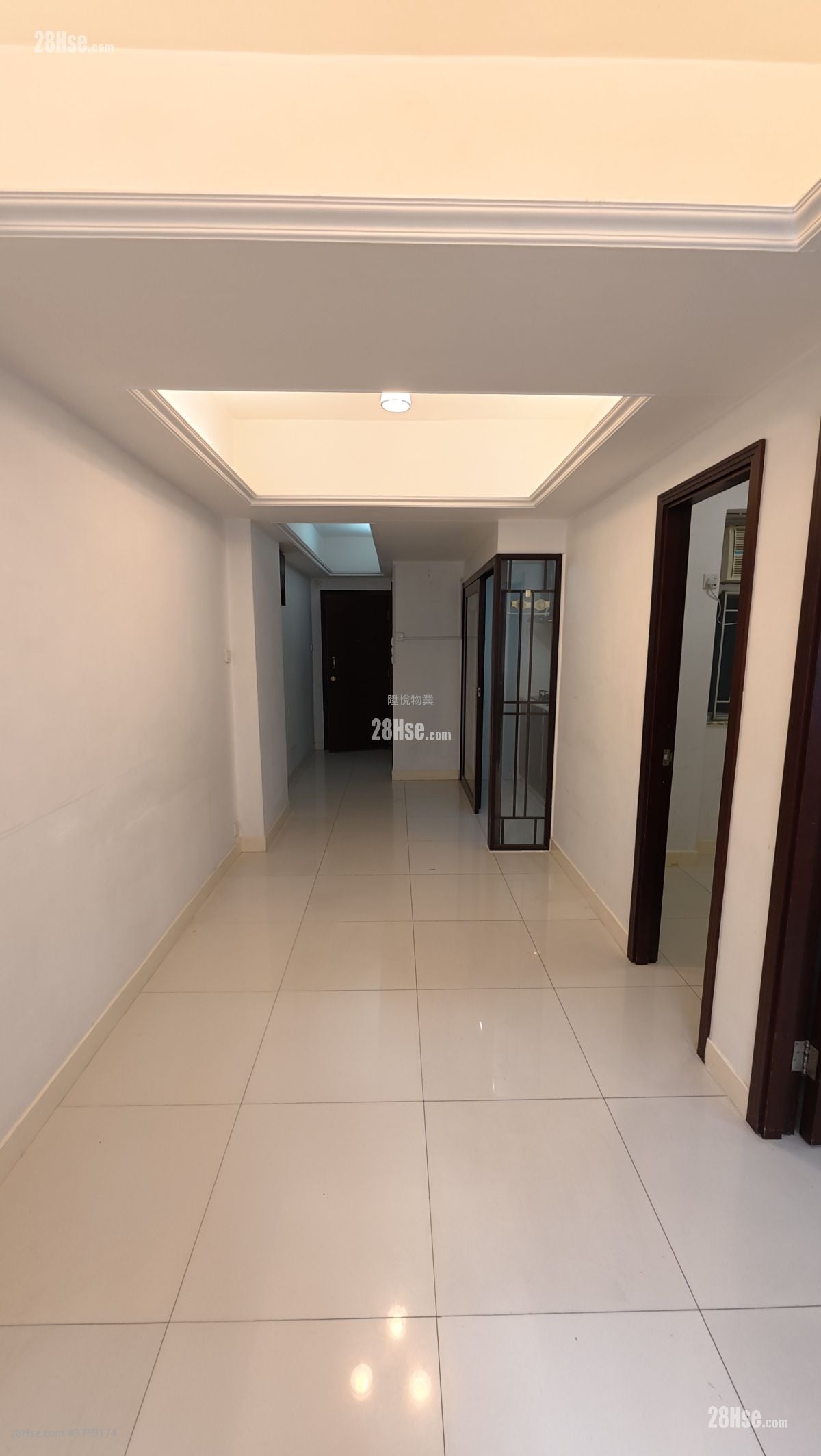 南方大厦 租盘 2 房 , 1 浴室 376 平方尺