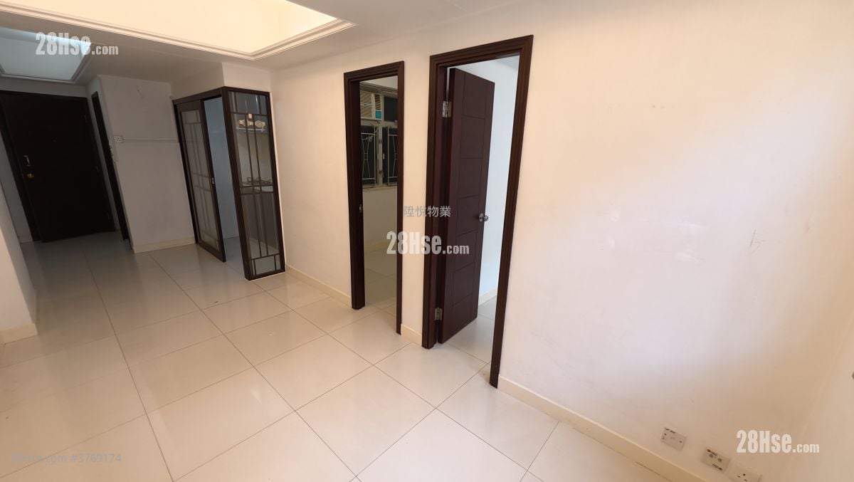 南方大厦 租盘 2 房 , 1 浴室 376 平方尺