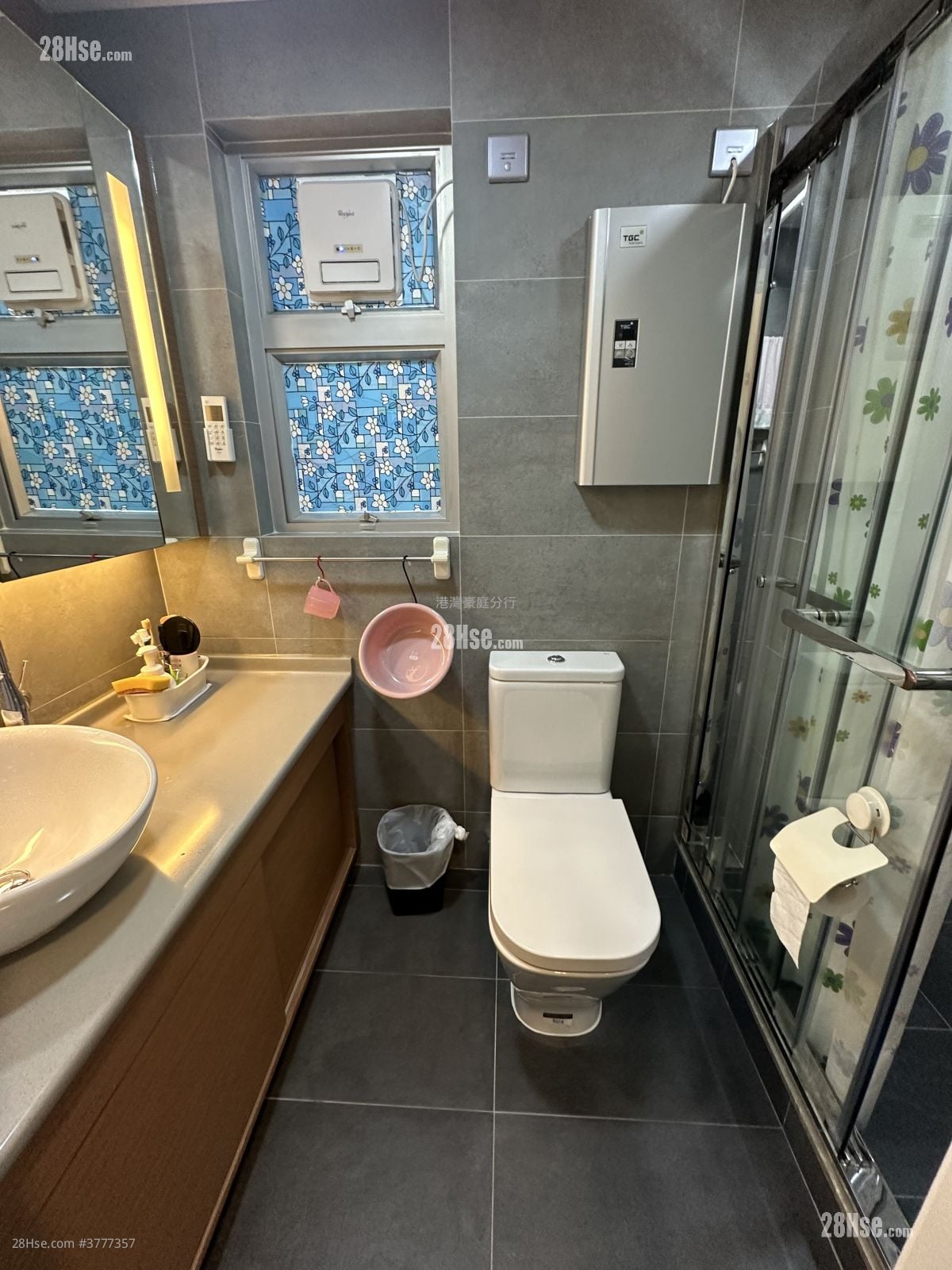 Metro Harbour View Sell 2 Bedrooms , 1 Bathroom 512 ft²