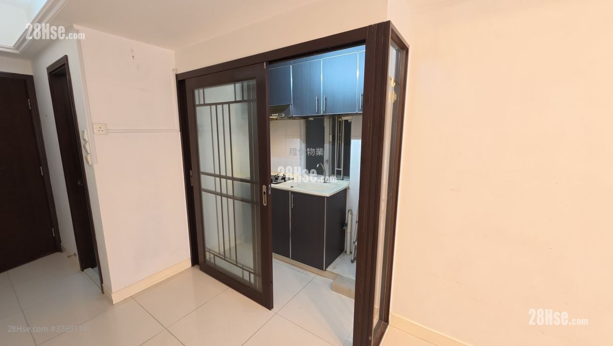 南方大厦 租盘 2 房 , 1 浴室 376 平方尺