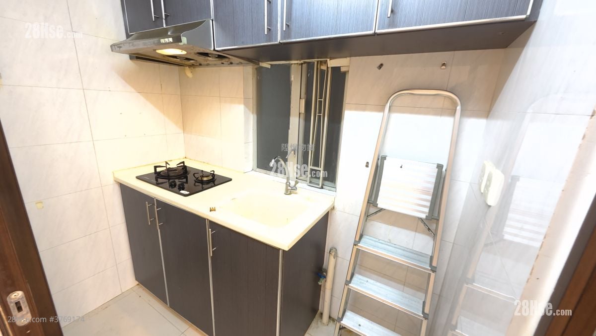 南方大厦 租盘 2 房 , 1 浴室 376 平方尺