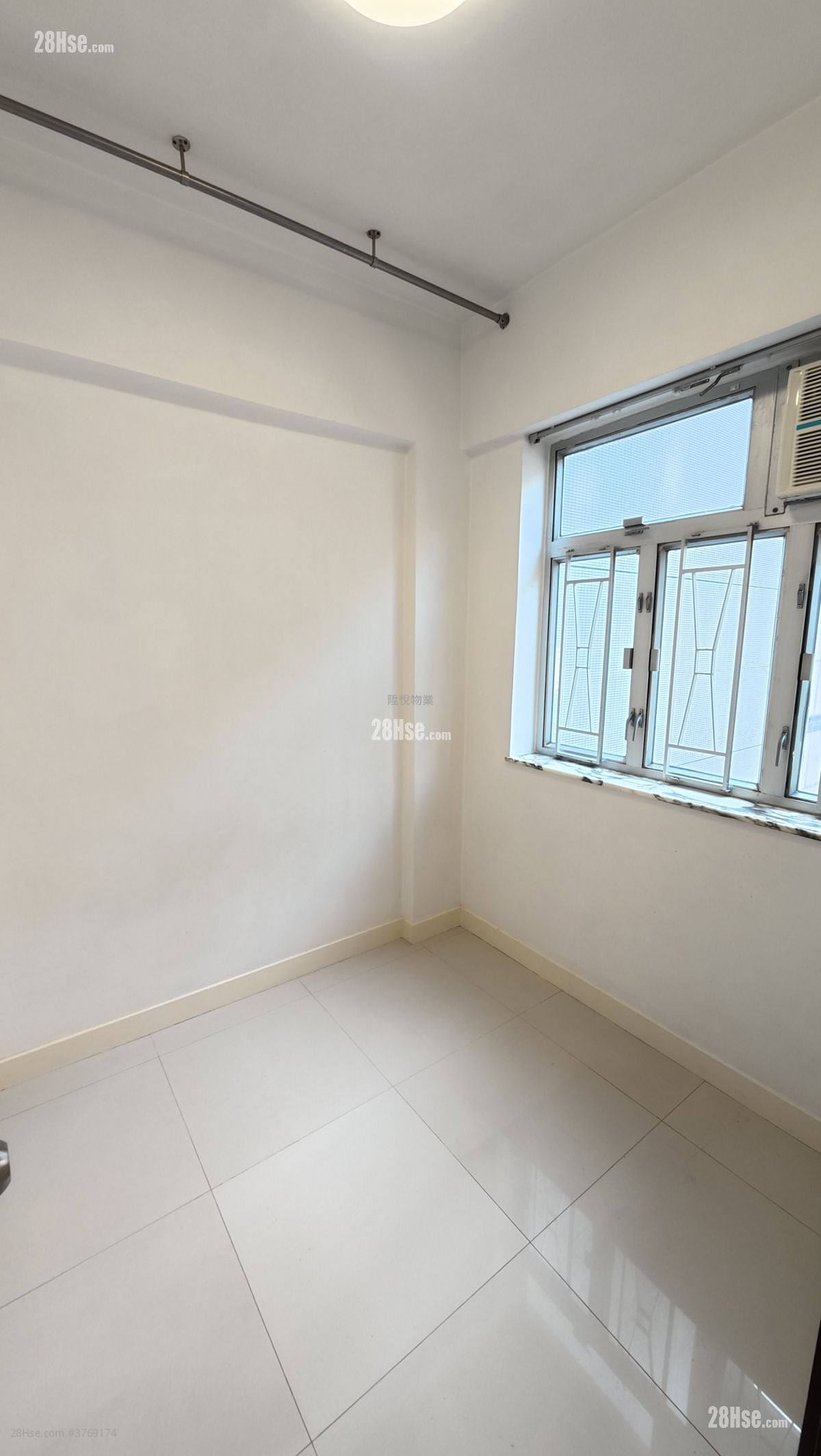 南方大厦 租盘 2 房 , 1 浴室 376 平方尺