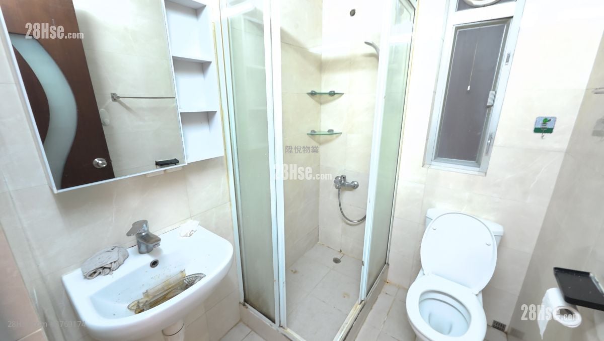 南方大厦 租盘 2 房 , 1 浴室 376 平方尺