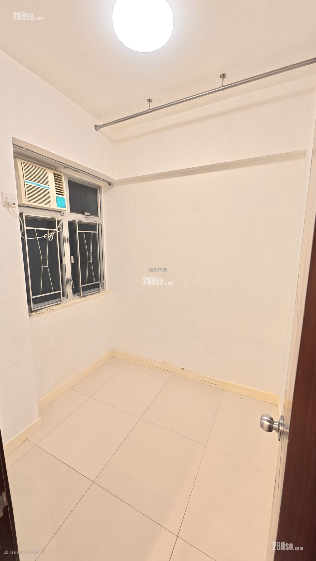 南方大厦 租盘 2 房 , 1 浴室 376 平方尺