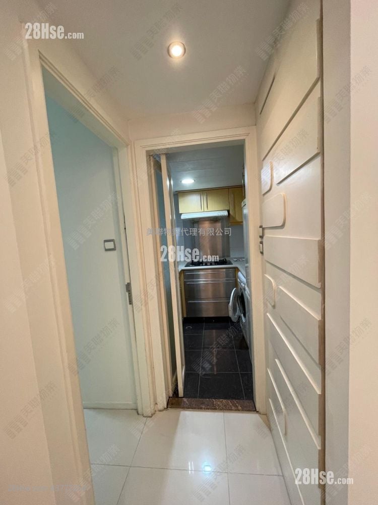 Park Central Sell 2 Bedrooms , 1 Bathroom 436 ft²