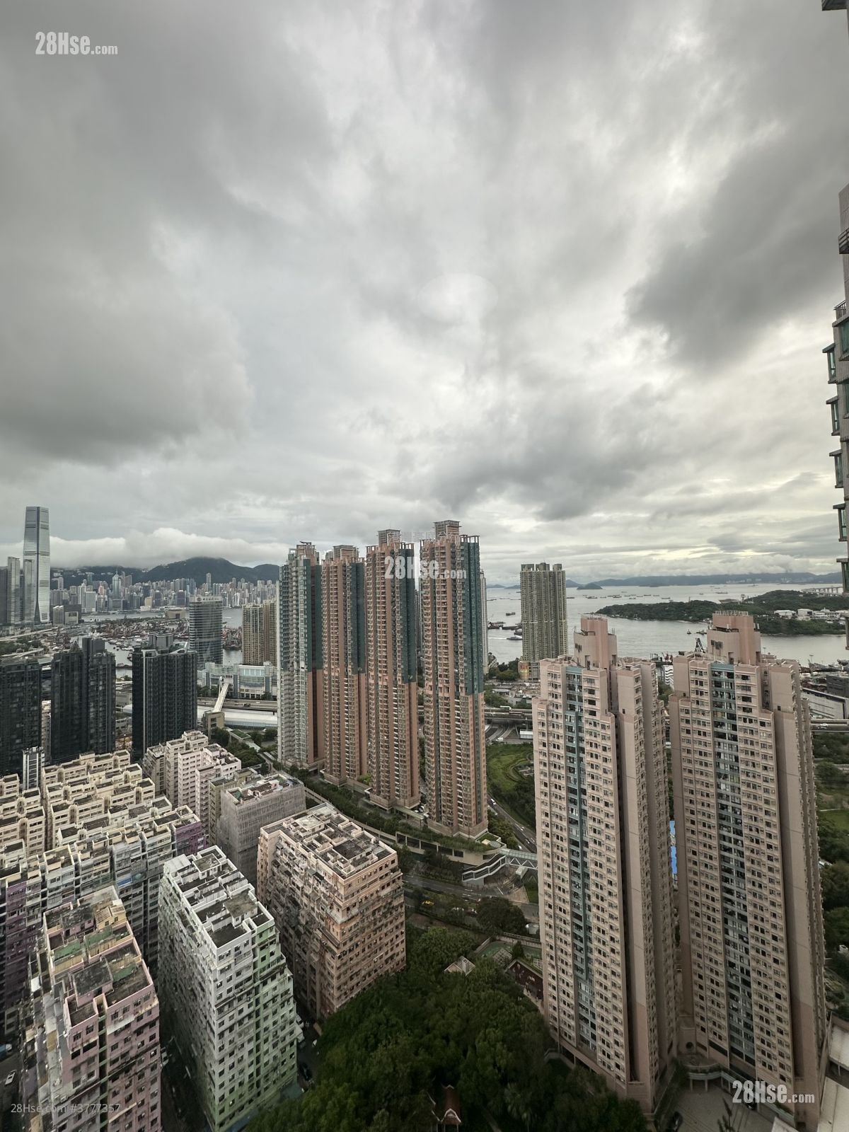 Metro Harbour View Sell 2 Bedrooms , 1 Bathroom 512 ft²