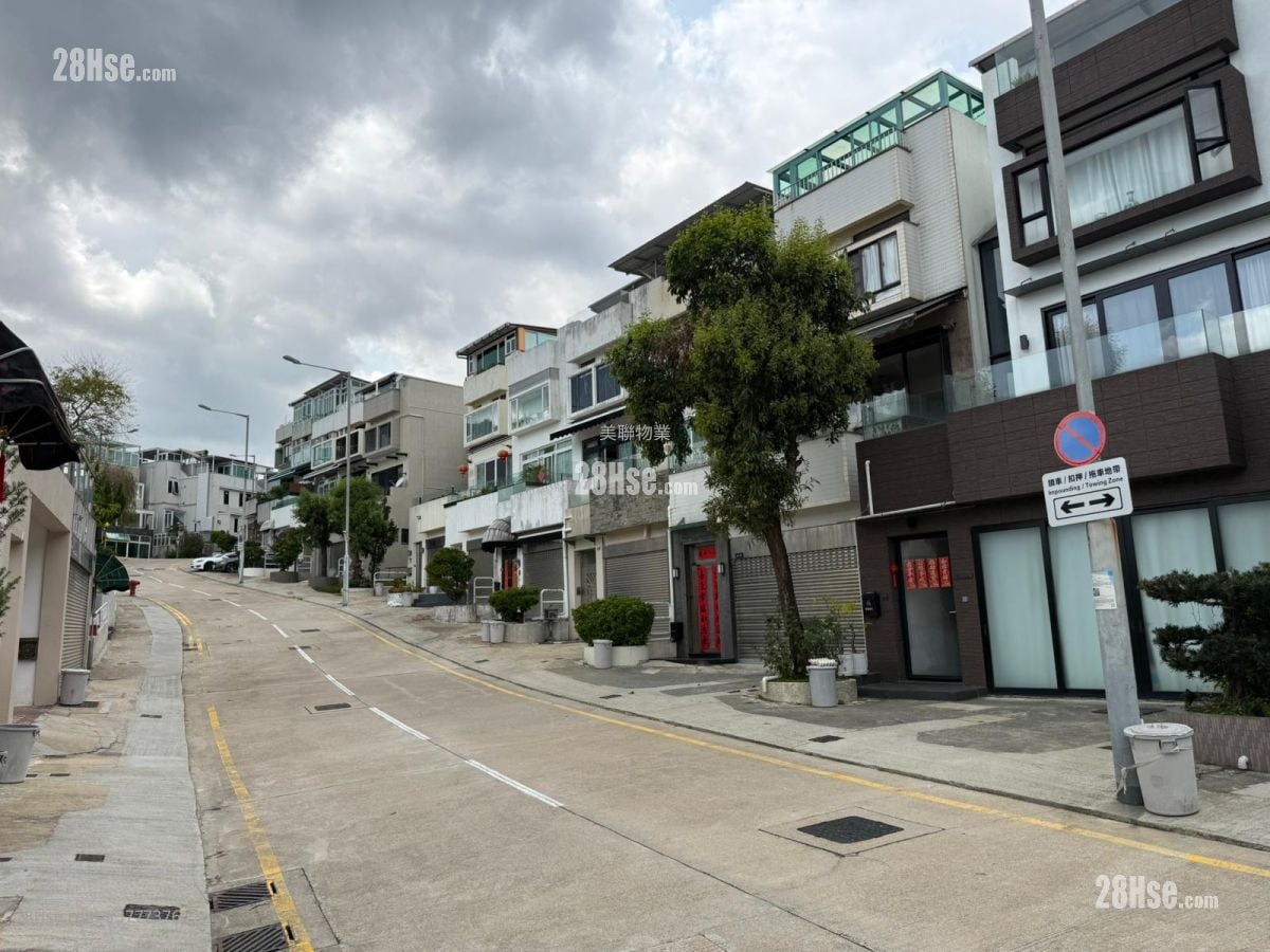 Fortune Garden Sell 3 Bedrooms , 3 Bathrooms 1,090 ft²