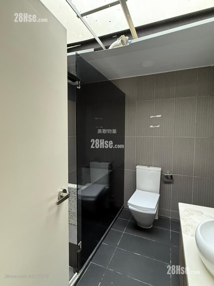 Fortune Garden Sell 3 Bedrooms , 3 Bathrooms 1,090 ft²