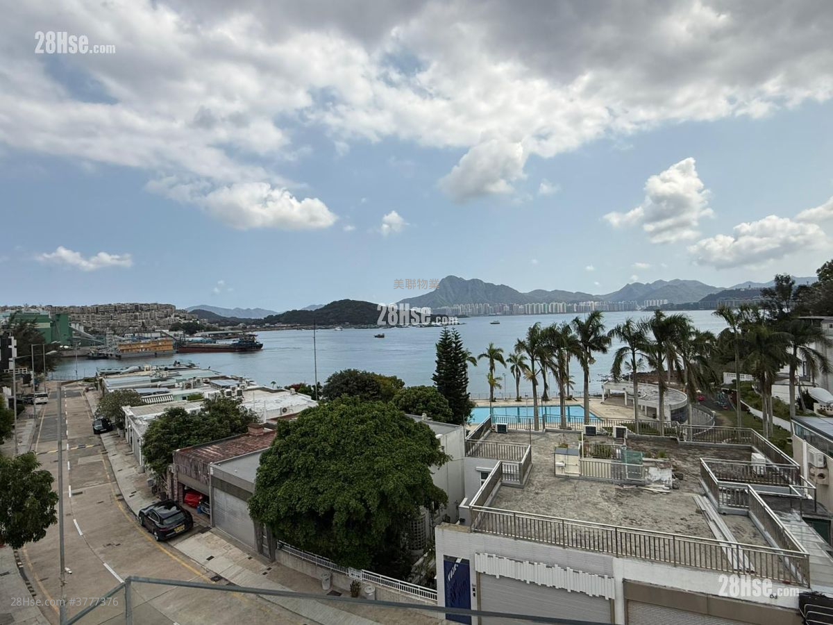 Fortune Garden Sell 3 Bedrooms , 3 Bathrooms 1,090 ft²