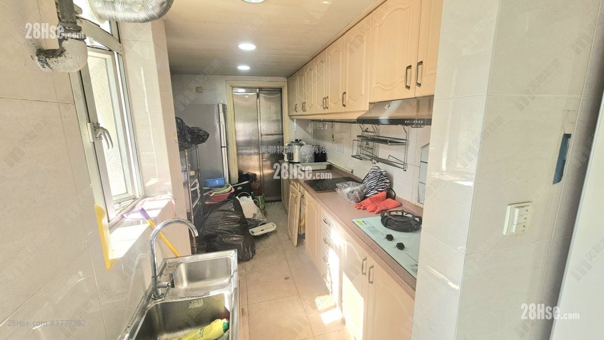 伟伦大厦 售盘 3 房 , 2 浴室 1,302 平方尺