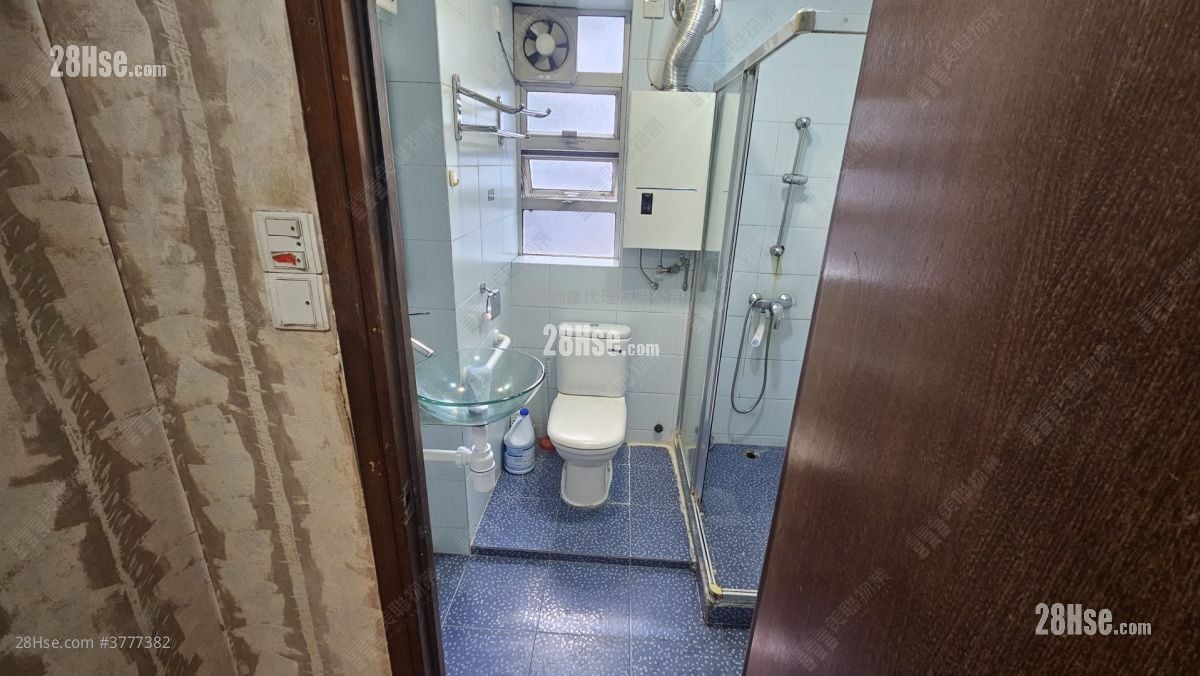 伟伦大厦 售盘 3 房 , 2 浴室 1,302 平方尺