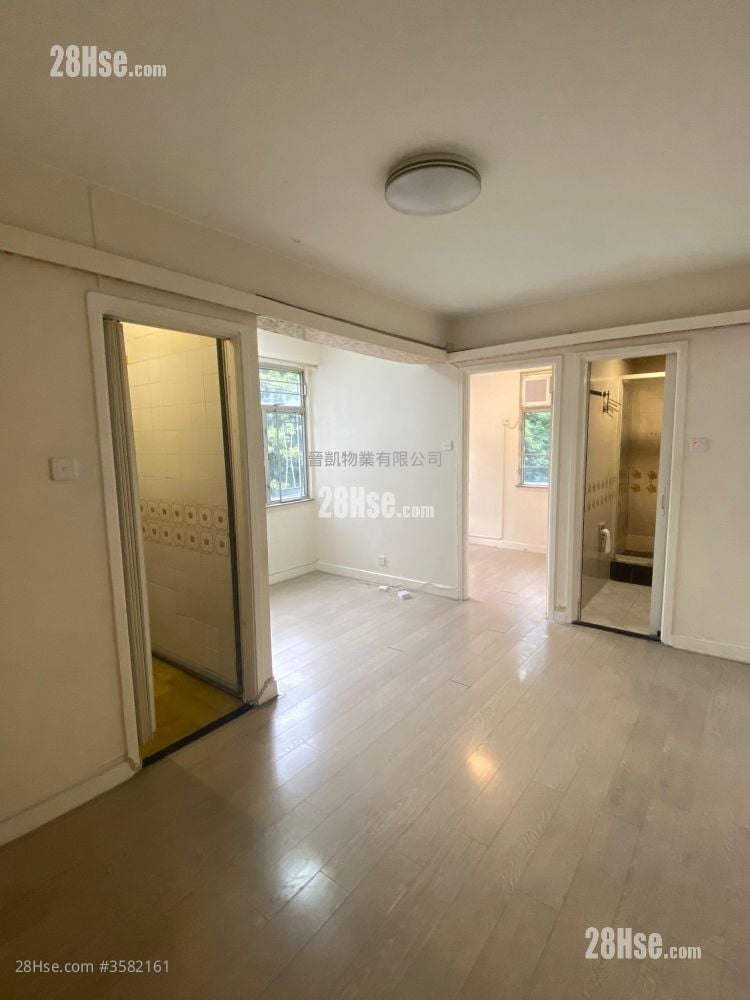 新成中心 租盘 1 房 , 1 浴室 294 平方尺