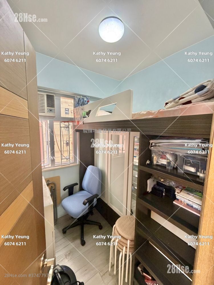 金辉大厦 售盘 2 房 , 1 浴室 302 平方尺