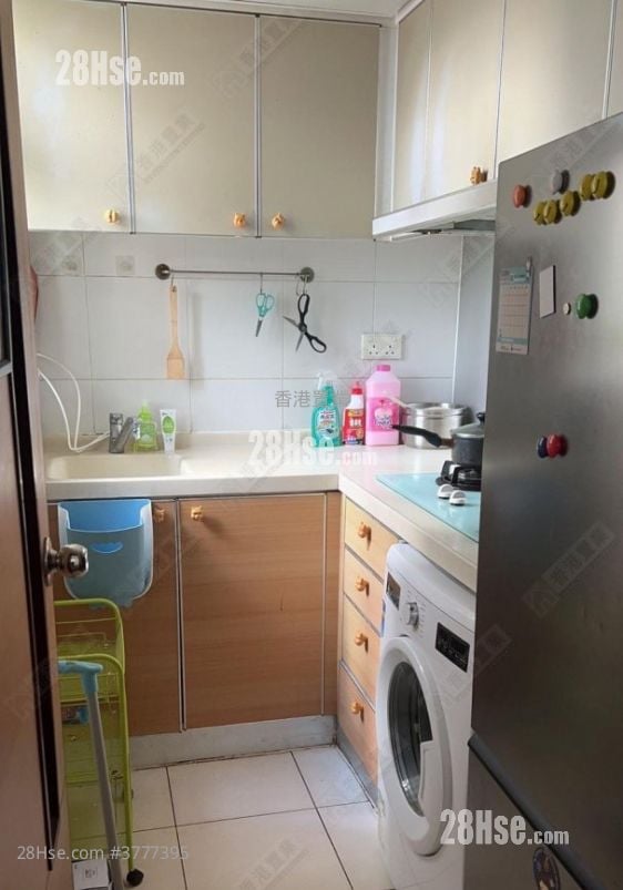 Metro Harbour View Sell 2 Bedrooms , 2 Bathrooms 404 ft²