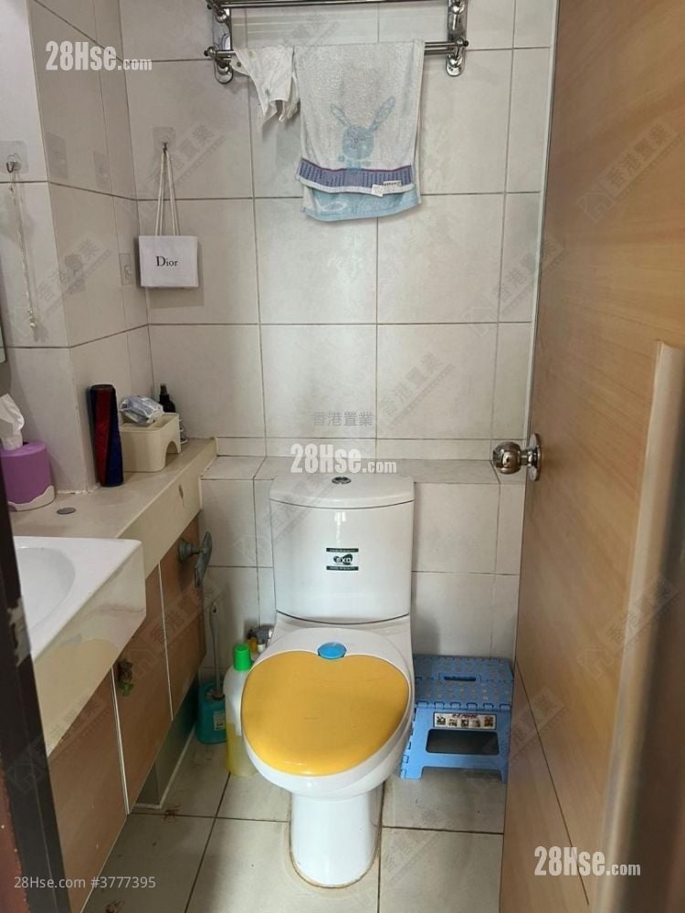 Metro Harbour View Sell 2 Bedrooms , 2 Bathrooms 404 ft²