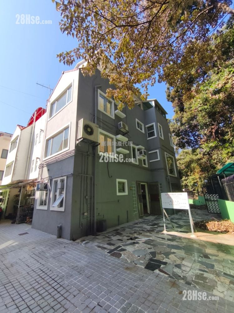 Monte Villa Sell 5+ Bedrooms , 4 Bathrooms