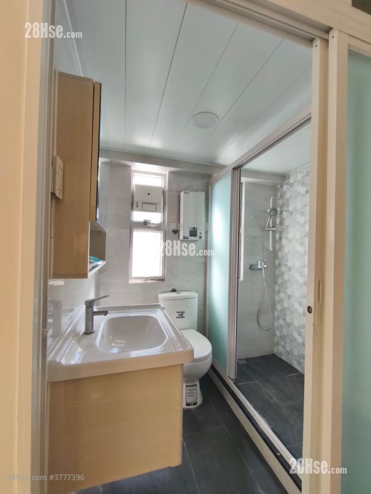 Monte Villa Sell 5+ Bedrooms , 4 Bathrooms