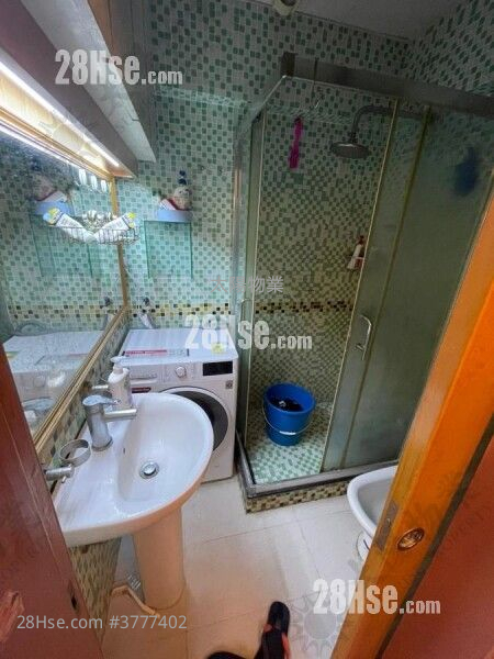 Whampoa Estate Sell 2 Bedrooms 413 ft²